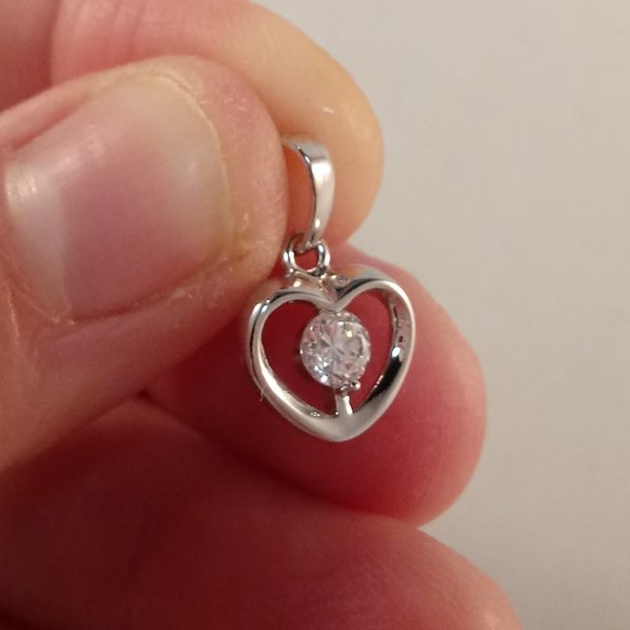 18K White Gold Filled Elegant Heart Shape Diamond Zircon Necklace Pendant AAA - Picture 6 of 7